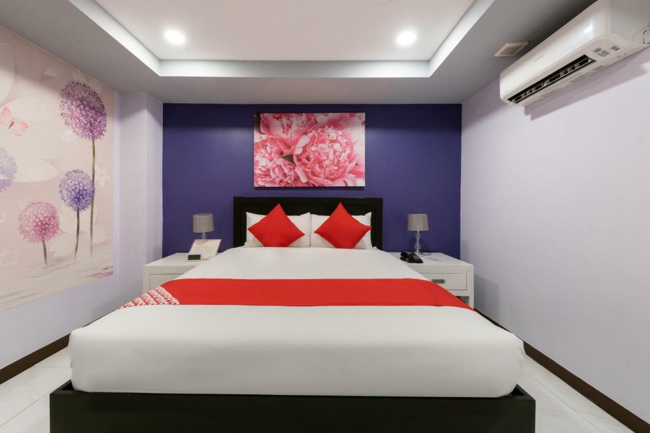 Oyo 171 Amore Hotel Muntinlupa City Екстер'єр фото
