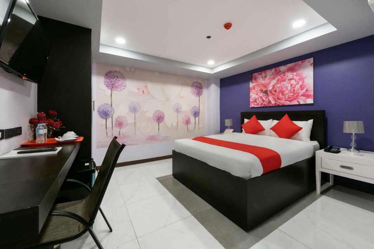 Oyo 171 Amore Hotel Muntinlupa City Екстер'єр фото