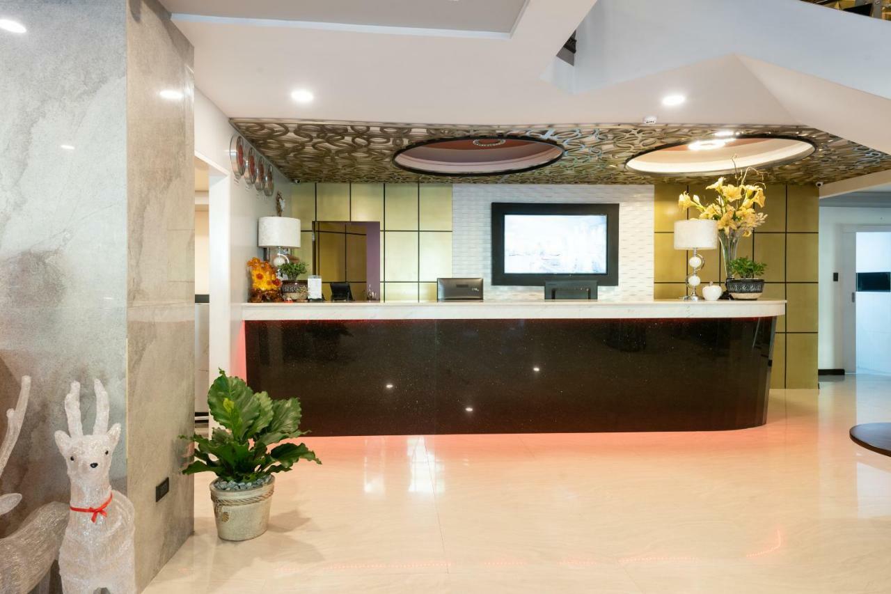 Oyo 171 Amore Hotel Muntinlupa City Екстер'єр фото